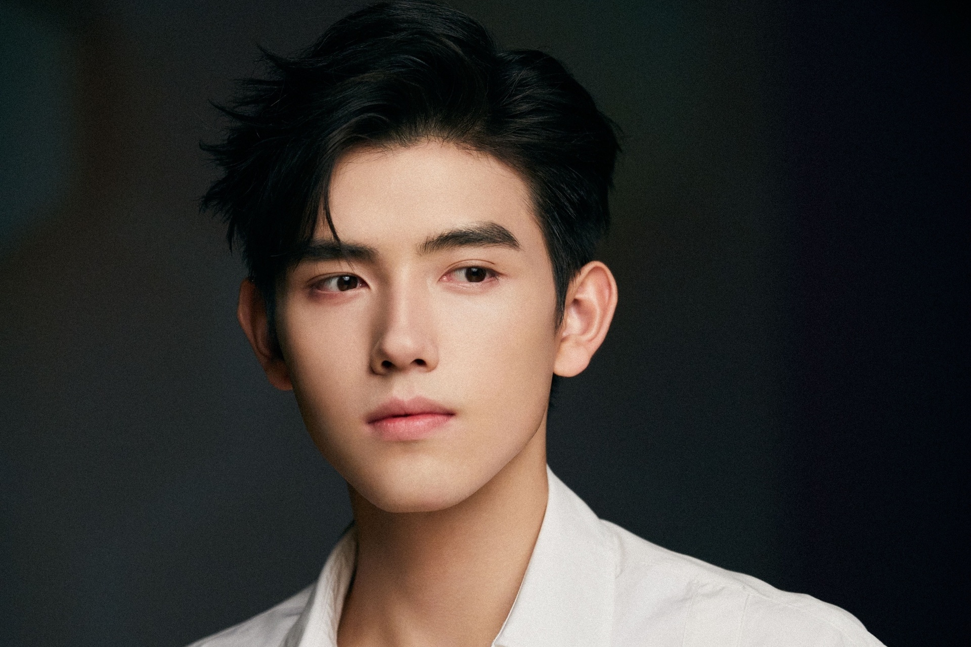 Danh tieng Tran Phi Vu cham day sau vu lo anh nhay cam hinh anh