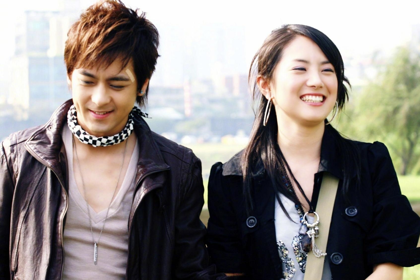 Cap doi 'Soi day chuyen dinh menh' gap lai sau 16 nam hinh anh