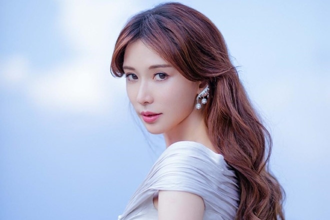 Lam Chi Linh xuat hien sau tin bi chong bao hanh hinh anh