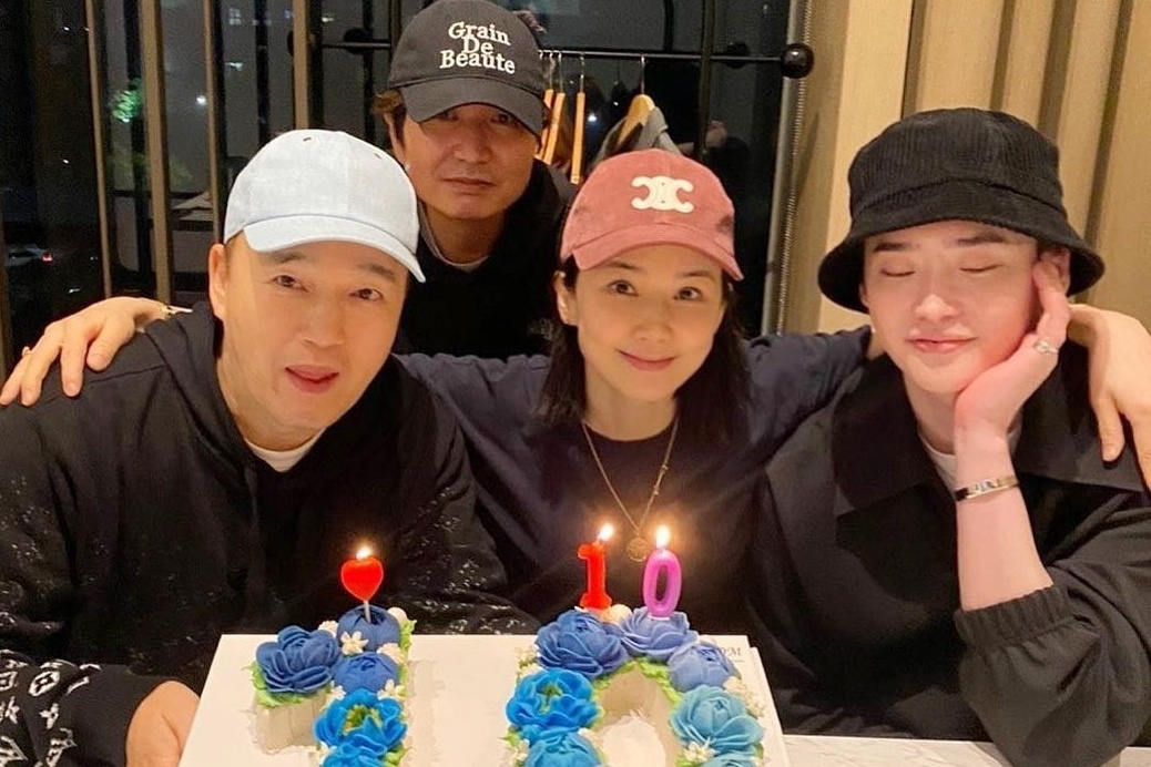 Lee Jong Suk gap lai tinh nhan hon 10 tuoi trong 'I Hear Your Voice' hinh anh