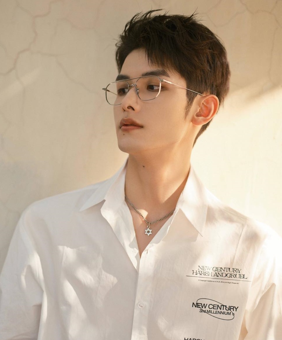 Trieu Dich Kham anh 5