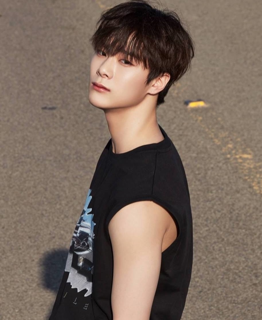Moonbin qua doi anh 21