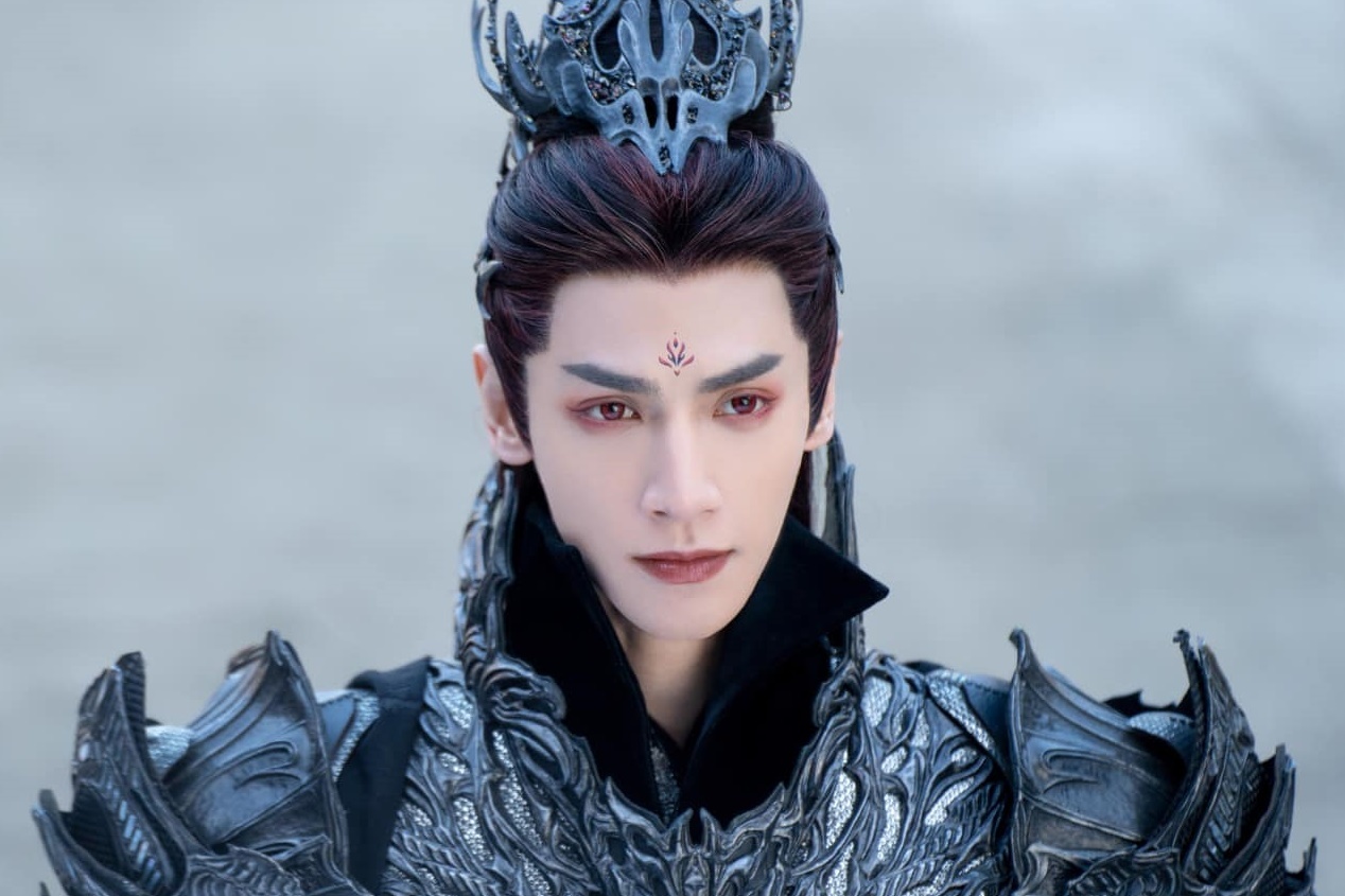 La Van Hi lao dao vi vai ma ton trong 'Truong nguyet tan minh' hinh anh