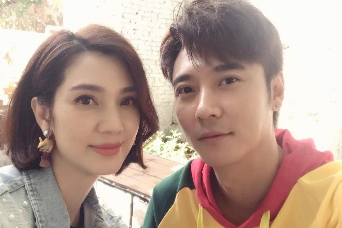 Truong Dan Phong bi lo bang chung ngoai tinh voi tro ly hinh anh