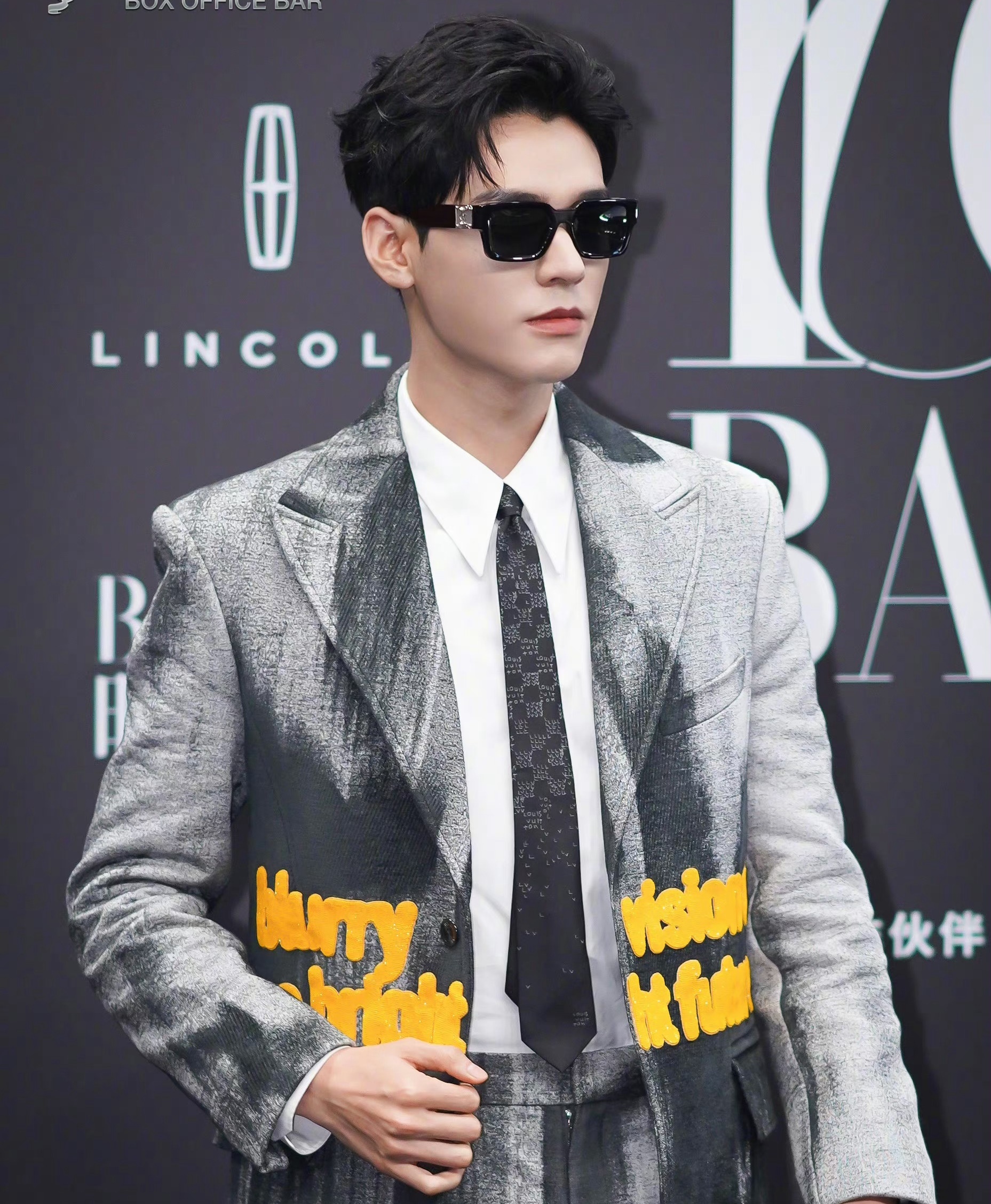 Dich Le Nhiet Ba anh 17