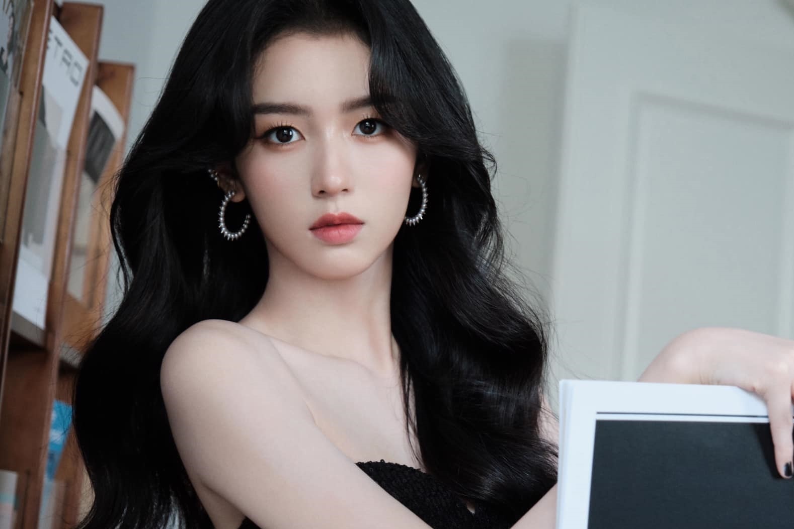 Chau Da thoat mac 'binh hoa dien kem' hinh anh