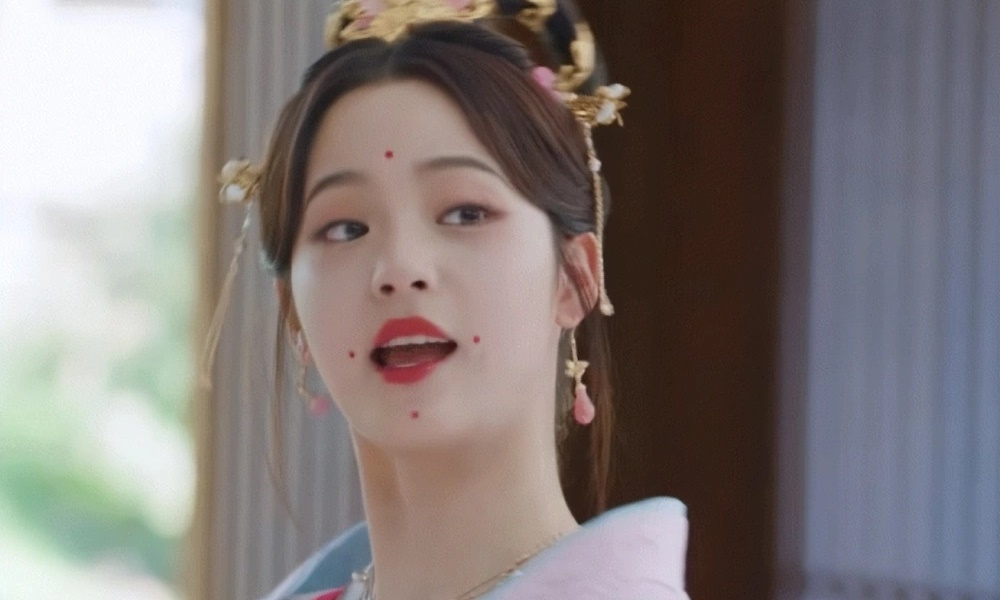 Au Duong Na Na bi che khi vao vai de nhat my nhan kinh thanh hinh anh