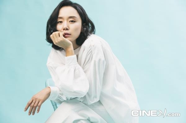 kieu toc,  toc ngan,  sao Han,  Cannes,  man anh Han,  phong cach,  lam dep,  Jo Yeo Jung anh 5