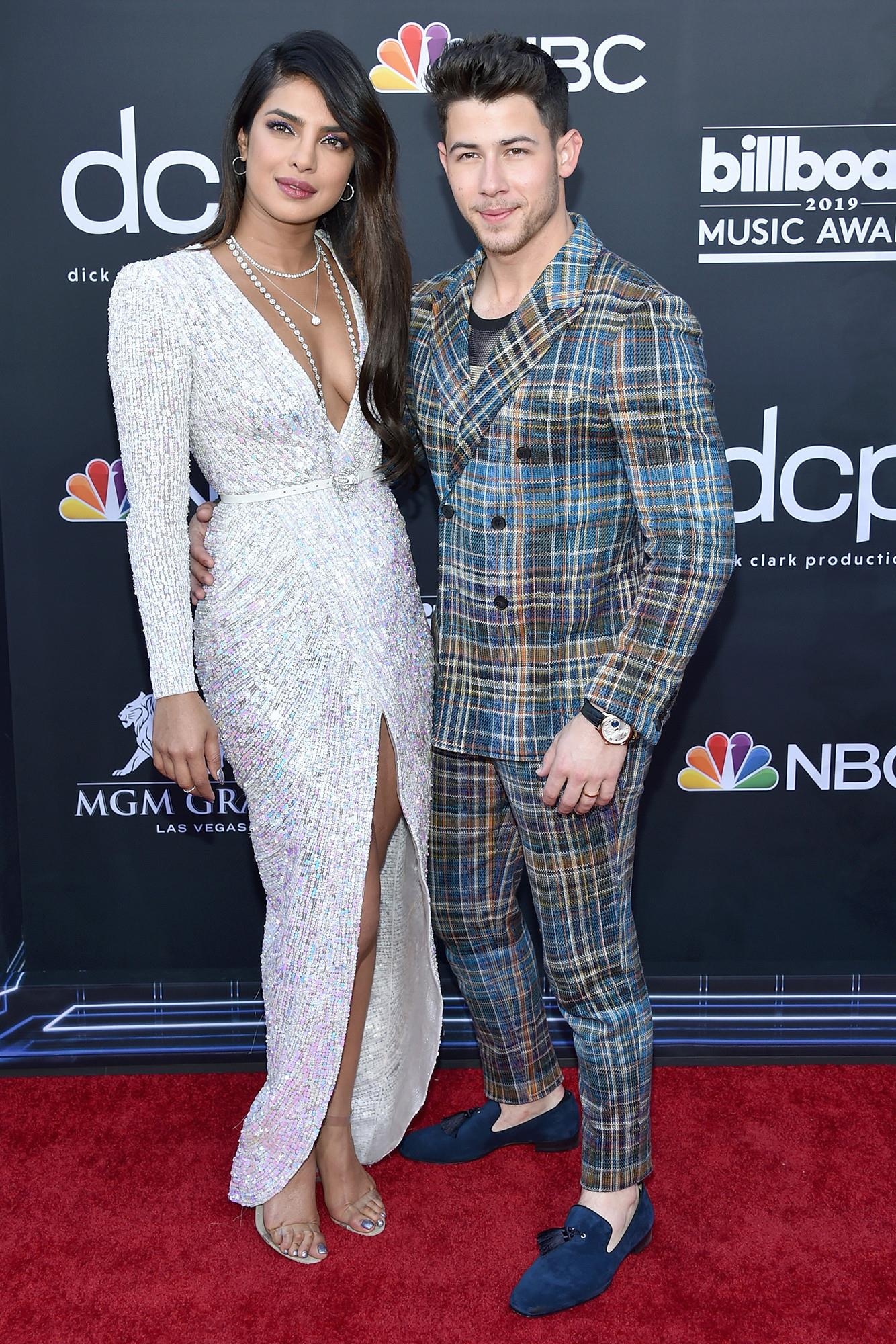 Hoa hau the gioi Priyanka Chopra dep hon khi tiet che goi cam anh 8