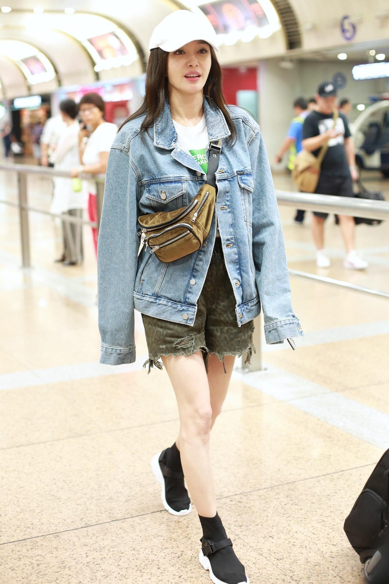 Nhung doi chan khang khiu cua cac nguoi dep Hoa ngu anh 4