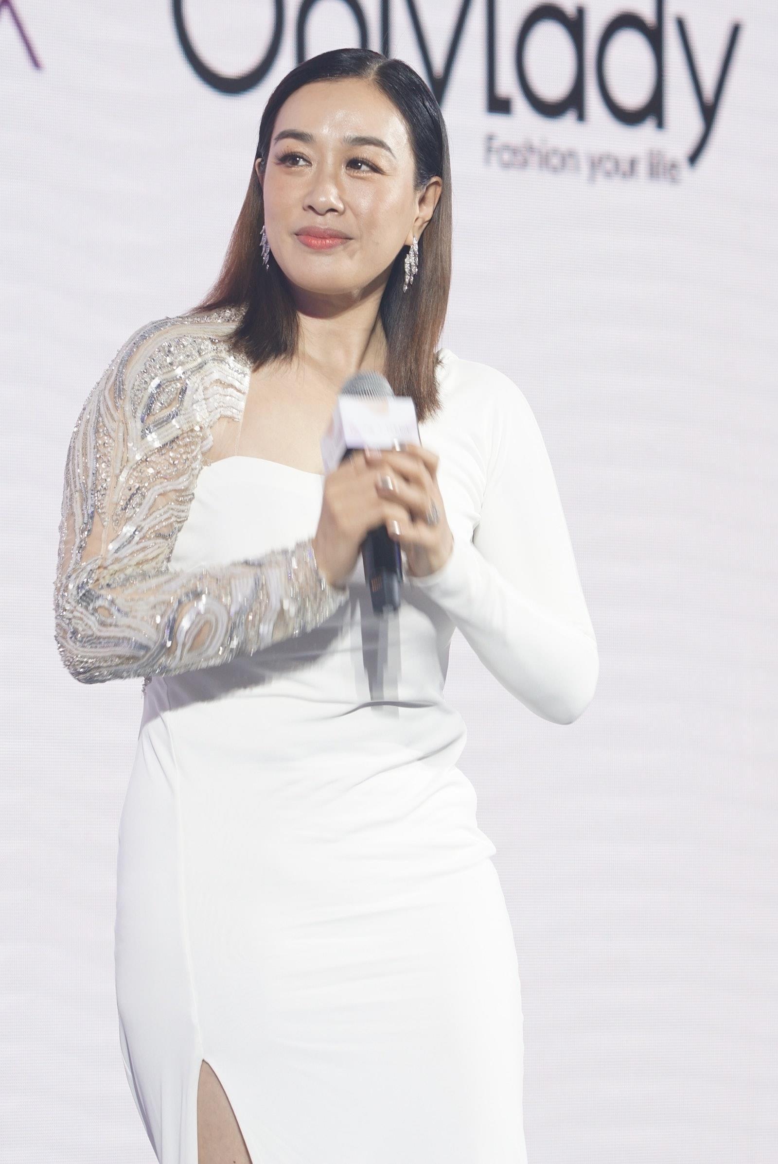 Bom sex goc Viet,  mac loi thoi,  Chung Le De anh 11