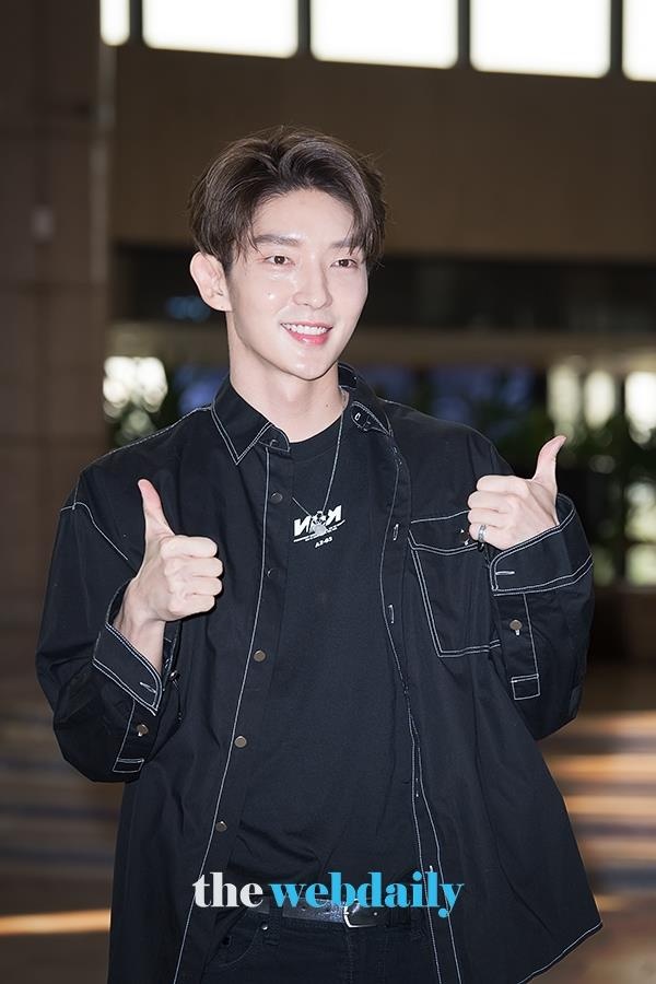 Sao nam Han to son,  trat phan trang mat anh 4