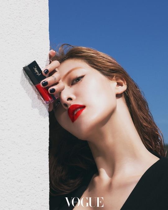 Kieu nu goi cam Kpop HyunA dien bodysuit khoet nguc sau anh 6