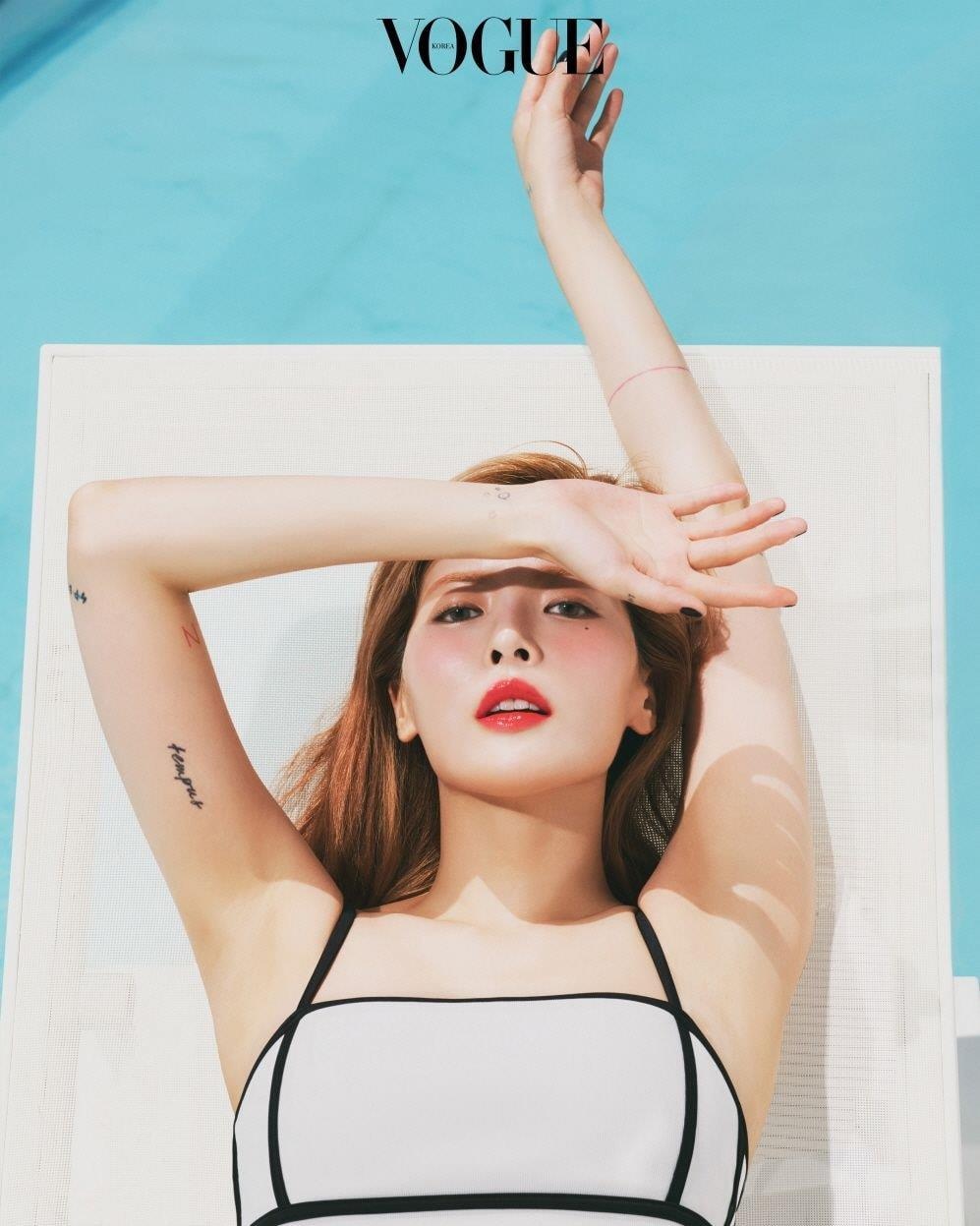 Kieu nu goi cam Kpop HyunA dien bodysuit khoet nguc sau anh 3