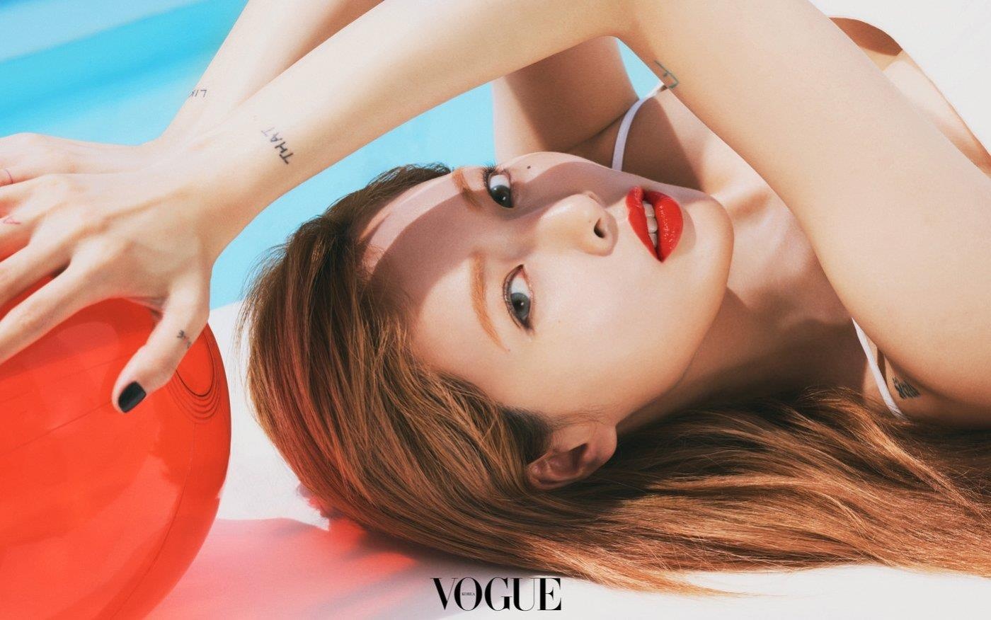 Kieu nu goi cam Kpop HyunA dien bodysuit khoet nguc sau anh 5