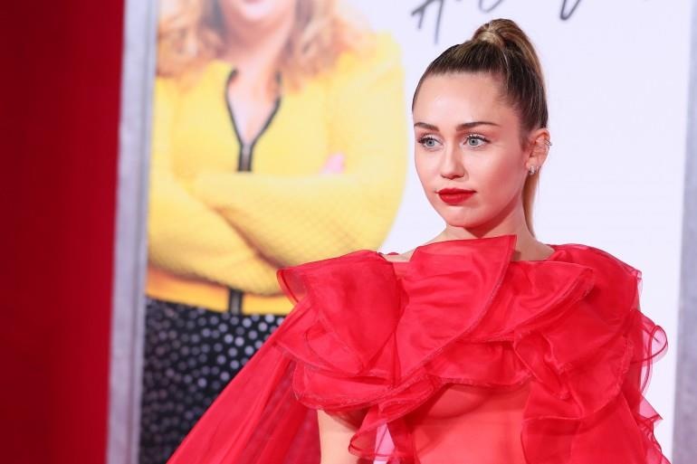 Khong duoc de cu,  Miley Cyrus tu choi bieu dien o MTV VMA 2019 anh 1