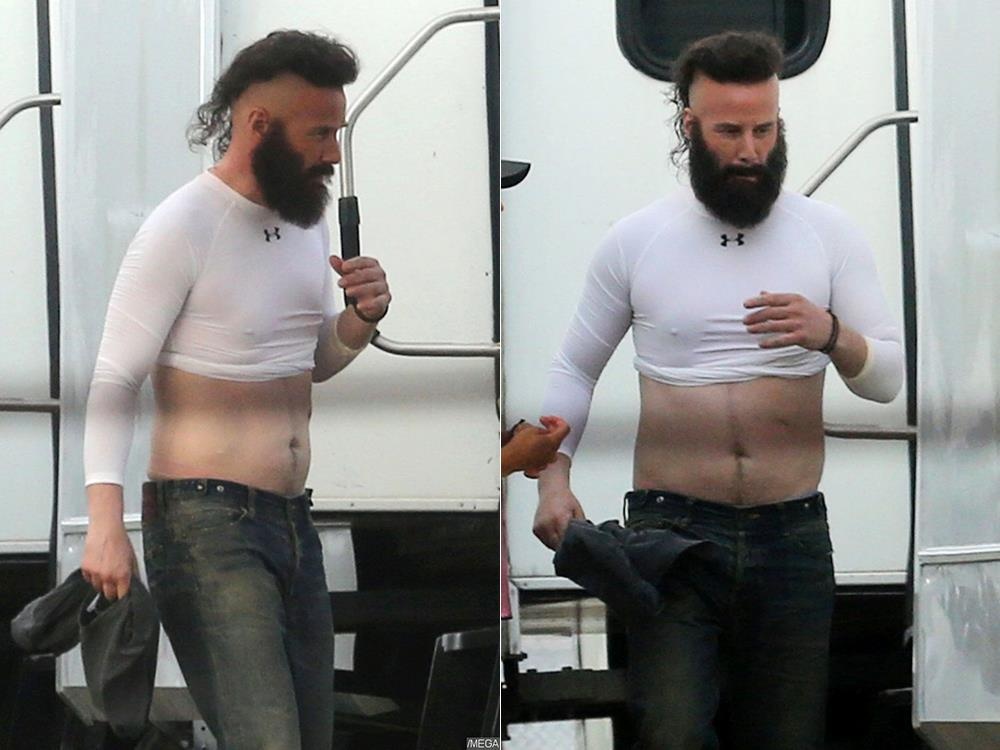 Keanu Reeves râu rậm ảnh 1 Keanu Reeves rau ram anh 1