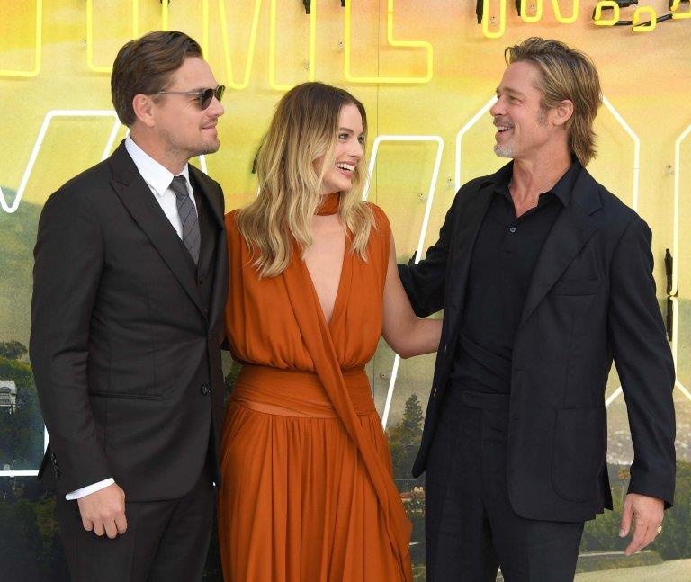 ‘Bom sex’ moi cua Hollywood suyt lo nguc vi mac tre nai anh 4