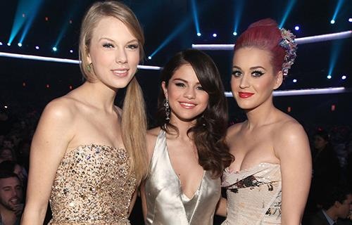 Taylor Swift lap tam ca cung Selena Gomez va Katy Perry hinh anh