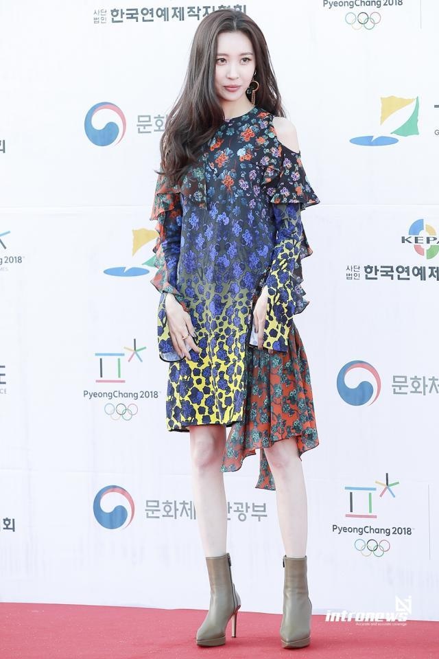 nguoi dep Han goi cam hon anh 1