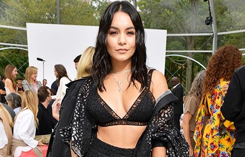 Nguoi dep Hollywood chuong dien ao nguc tren tham do hinh anh