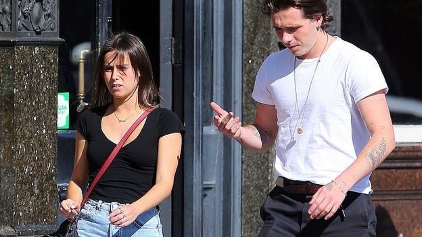 Ban gai cu bat khoc vi Brooklyn Beckham tu choi quay lai anh 2