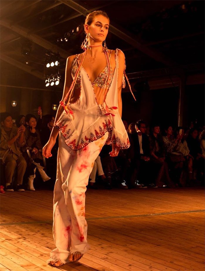 Sieu mau Kaia Gerber tuan le thoi trang anh 3