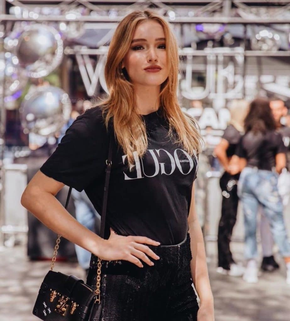 ban gai moi cua Liam Hemsworth anh 8