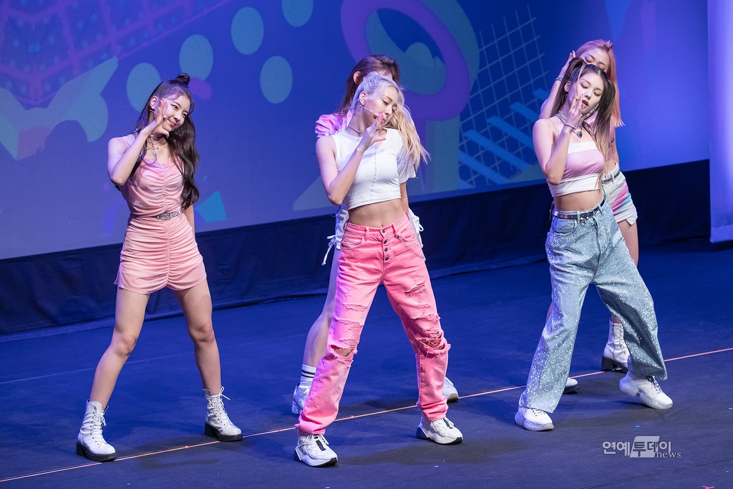 Ca si Kpop gay lo xuong suon anh 2