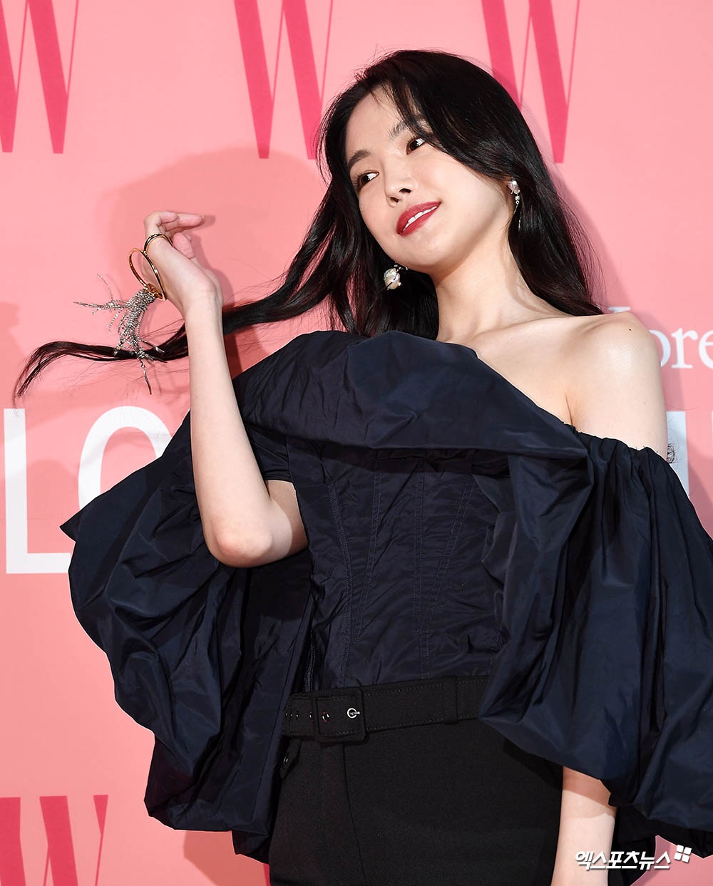 Son Na Eun giữ áo ảnh 3 Son Na Eun giu ao anh 3