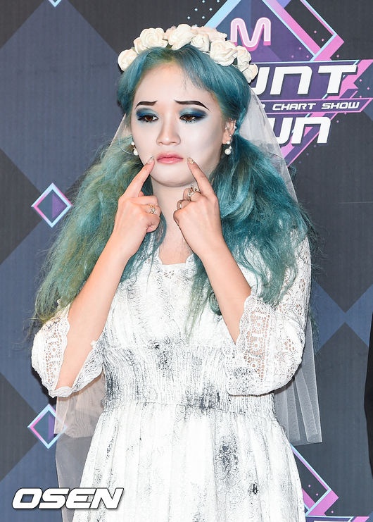 HyunA dien phong cach cong chua anh 12