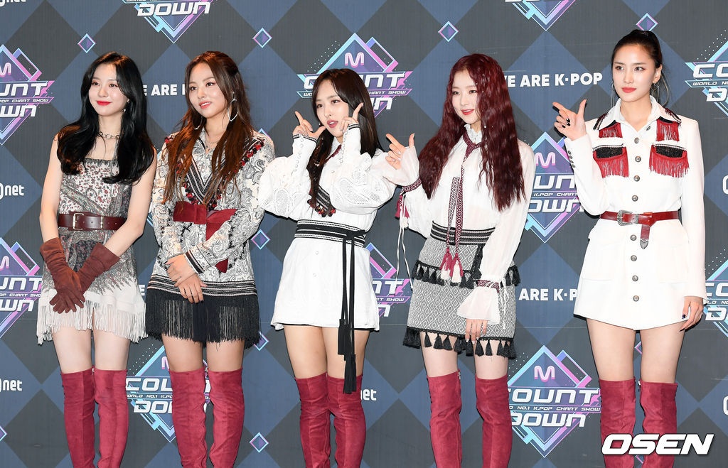 HyunA dien phong cach cong chua anh 8