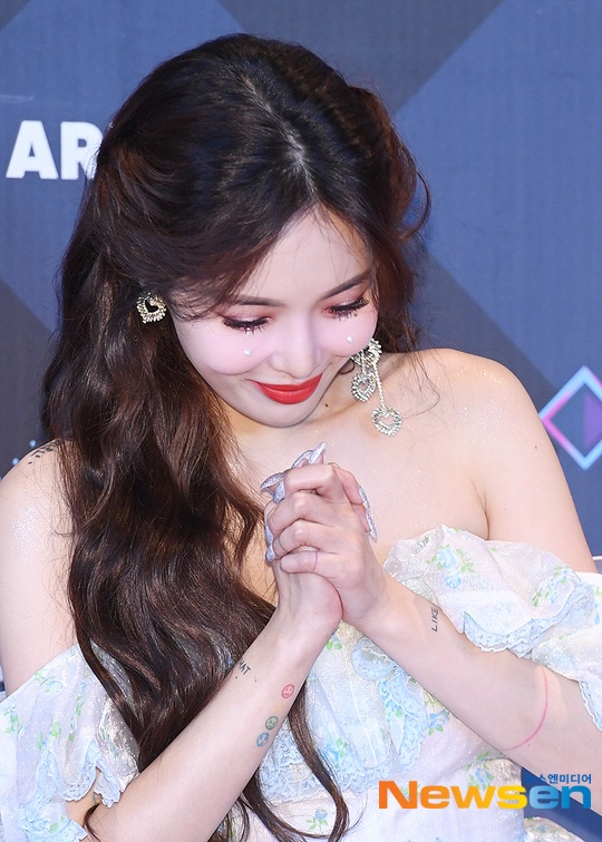 HyunA dien phong cach cong chua anh 3