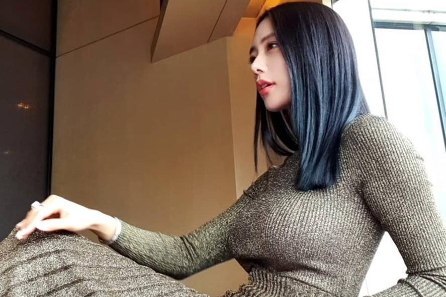 Nguoi dep Han mac kin van goi cam hinh anh