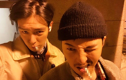 Anh chung cua G-Dragon va T.O.P gay tranh cai hinh anh