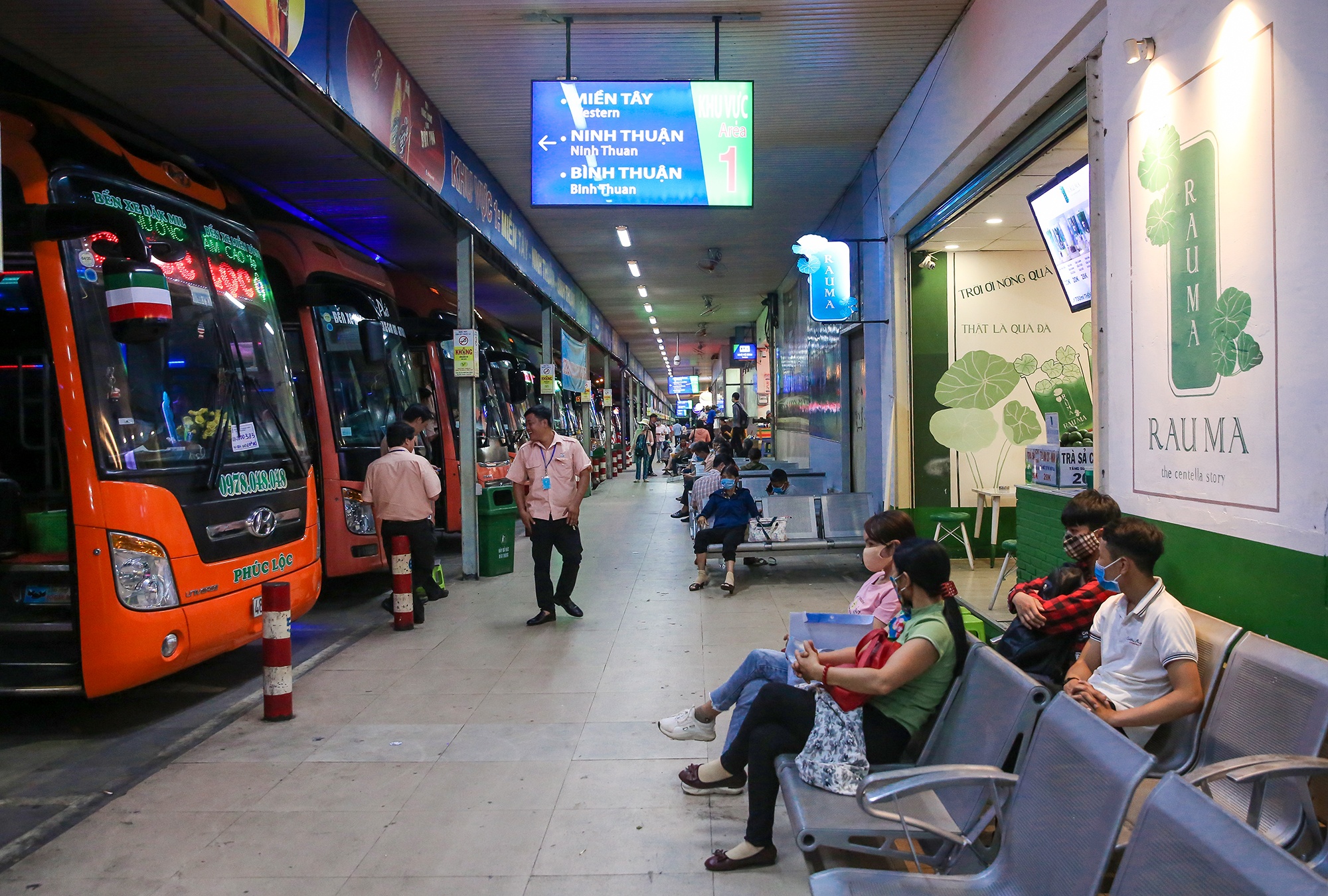 Dich covid 19 tai TP.HCM anh 8