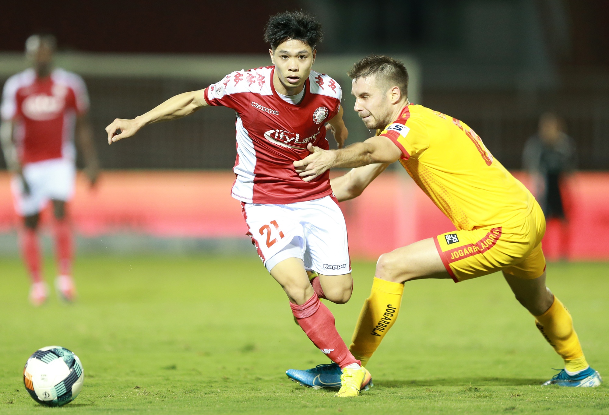 Bui Tien Dung an ui dong doi cu anh 4