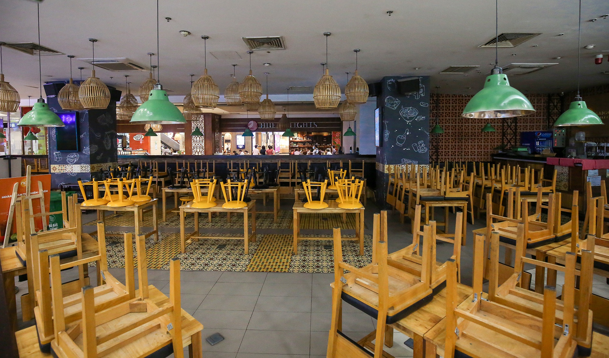 Quan an dong cua o TP.HCM anh 4