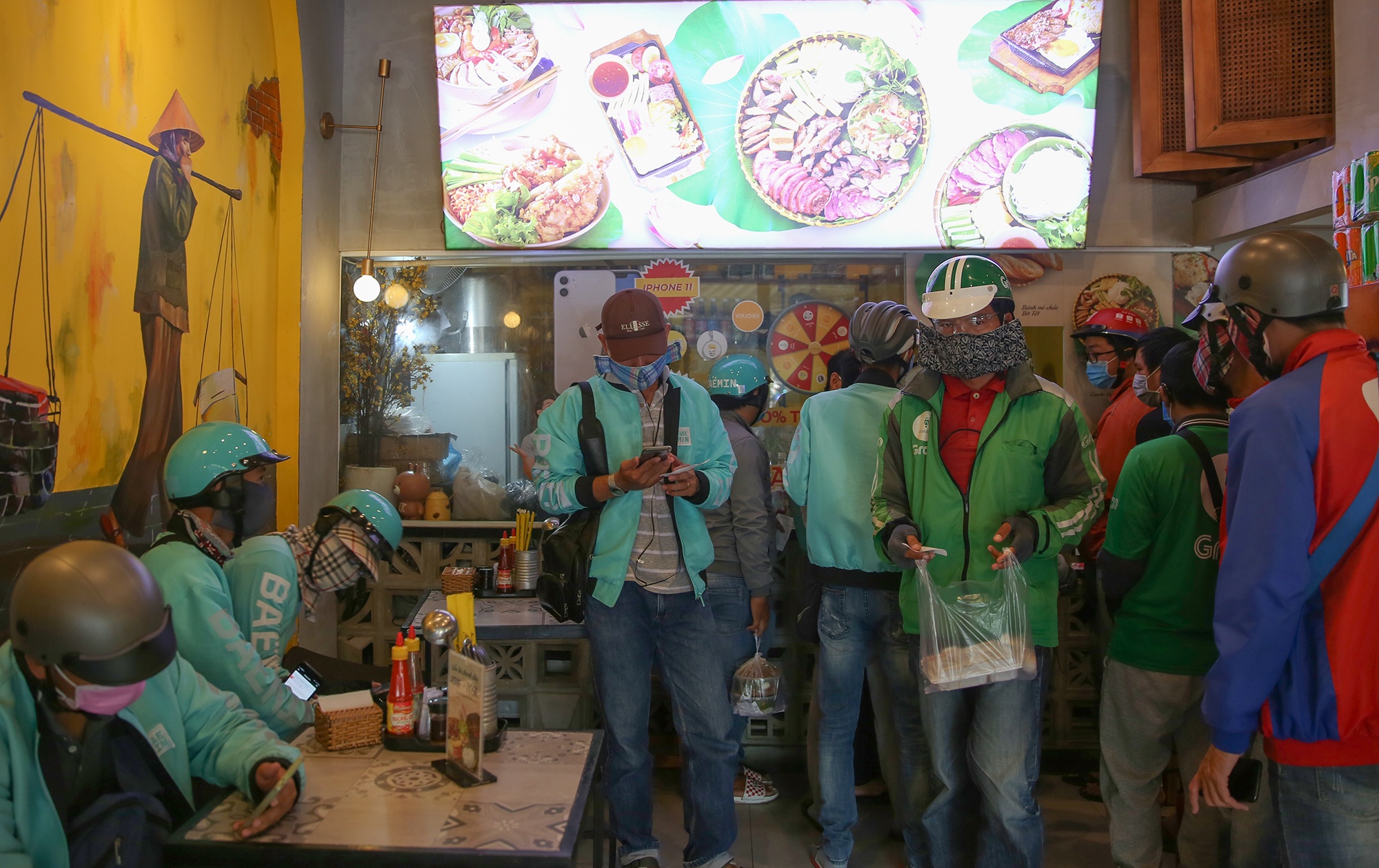 dich Covid-19 o TP.HCM anh 8