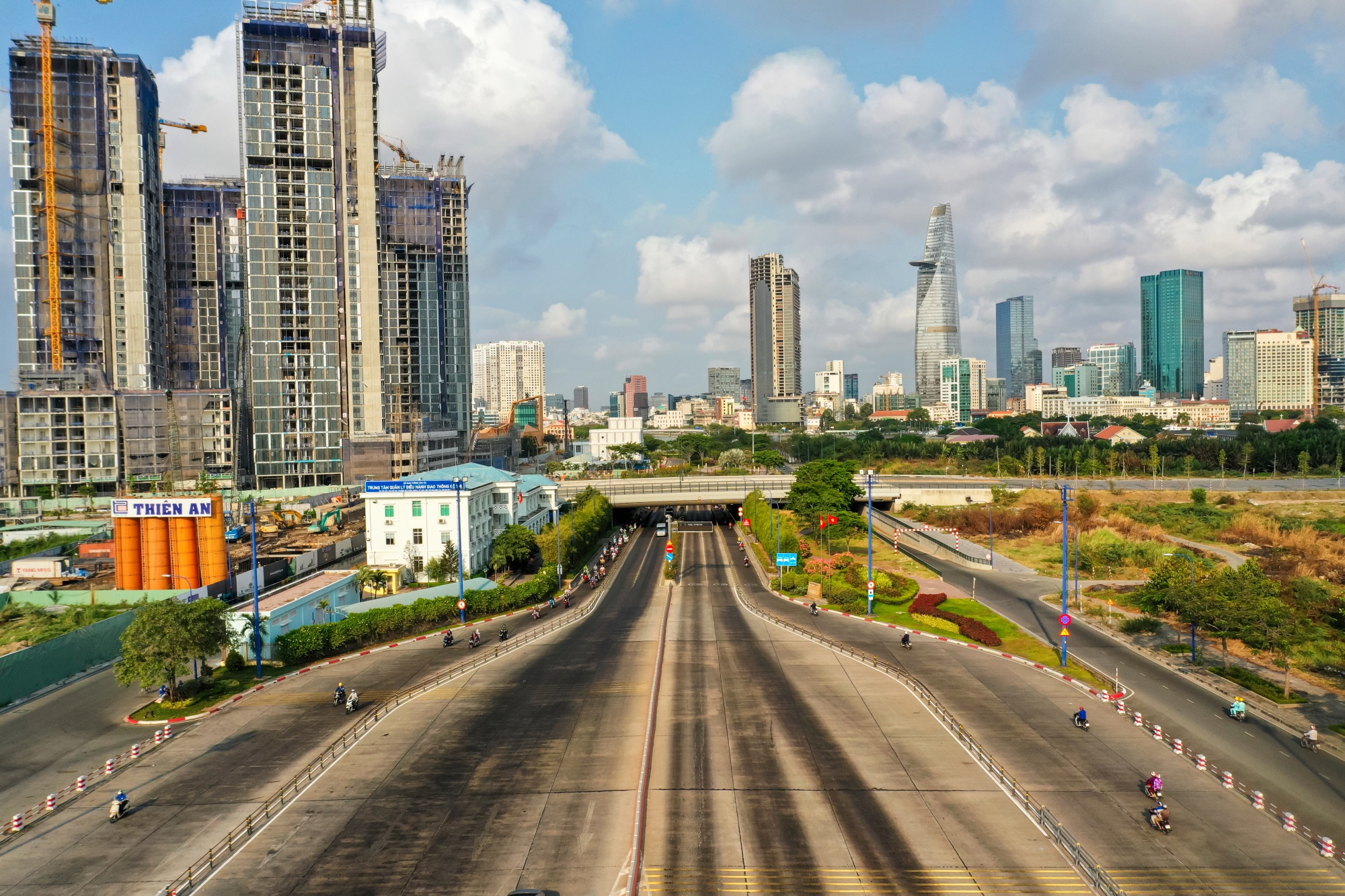 TP.HCM vang ve anh 7