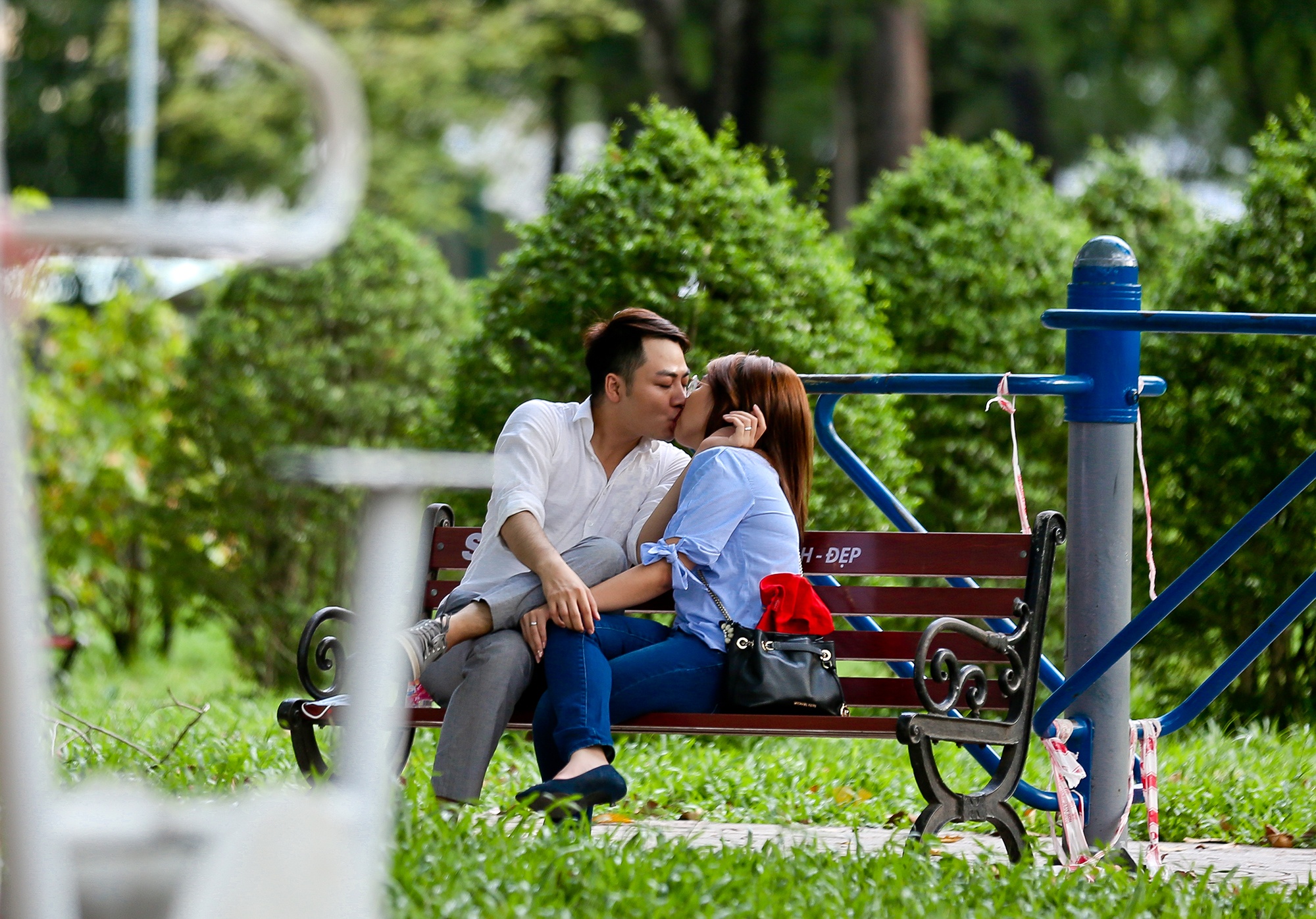 nguoi tap the duc dong tai cong vien anh 6