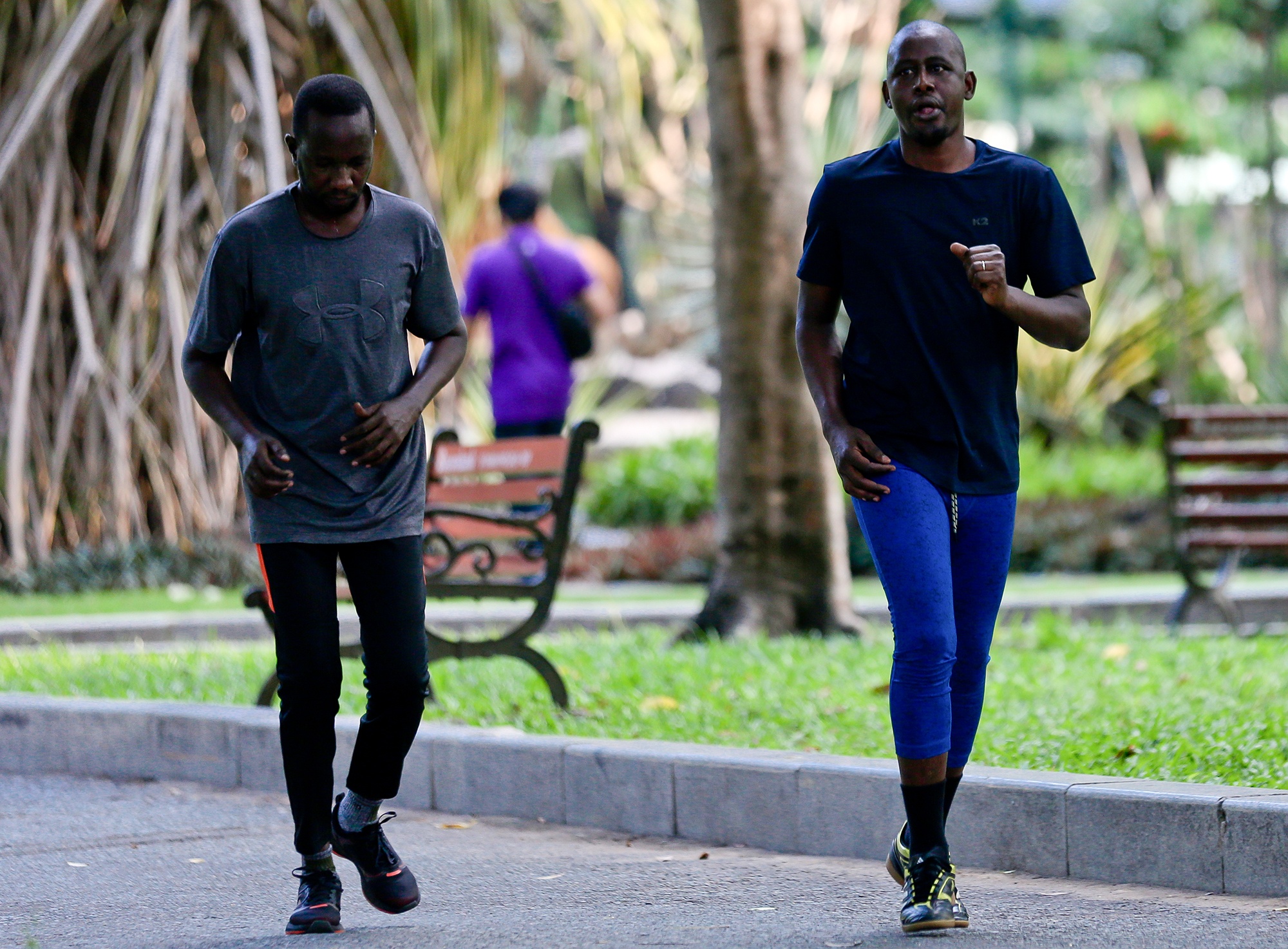 nguoi tap the duc dong tai cong vien anh 7