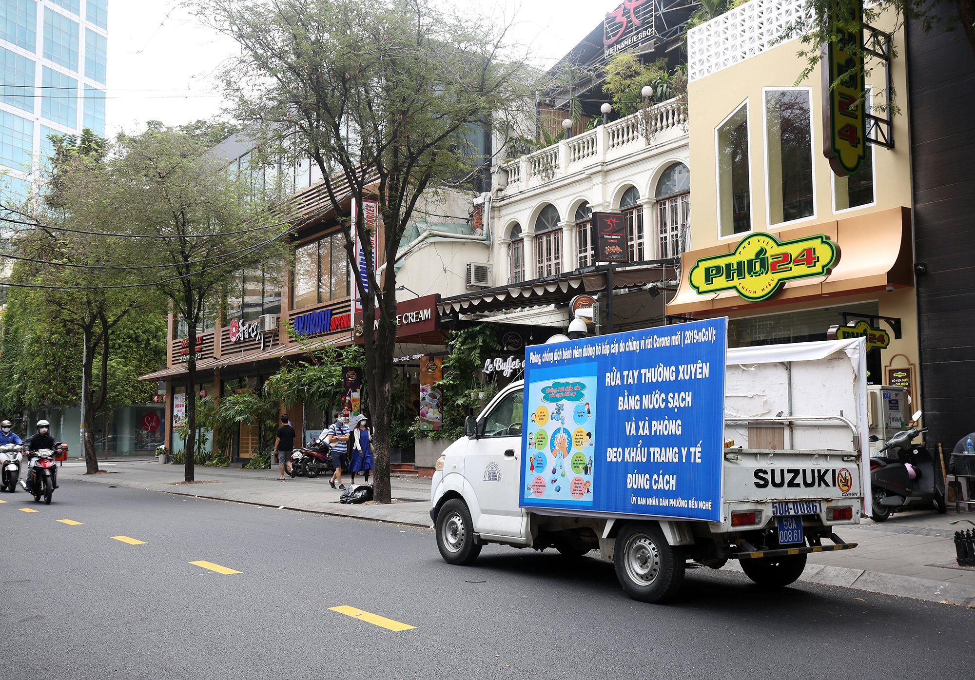 khong tuan thu gian cach xa hoi anh 5