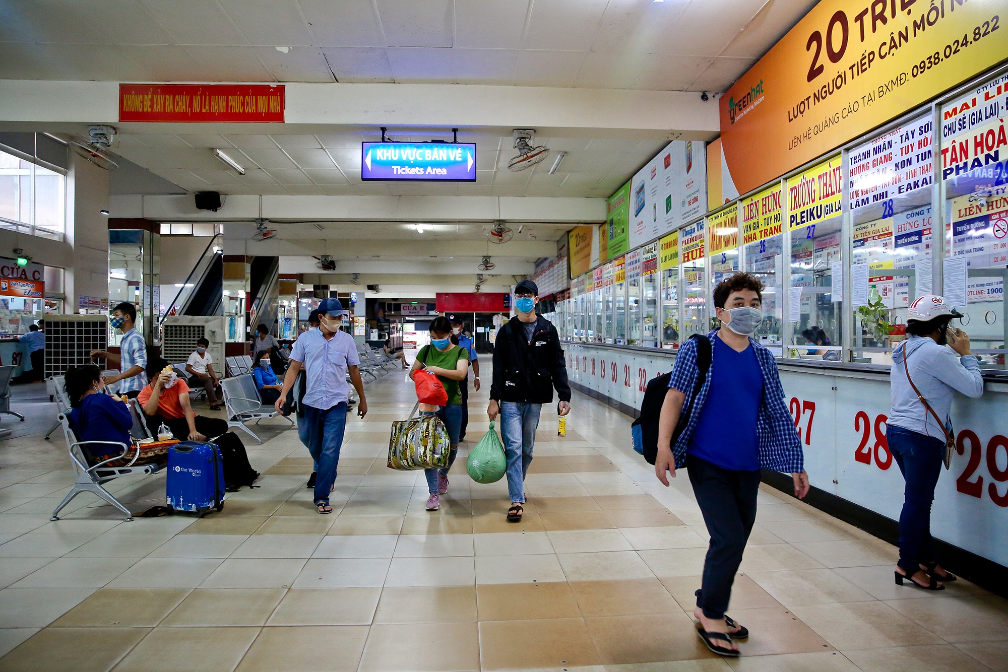 ben xe Mien Dong hoat dong tro lai anh 5