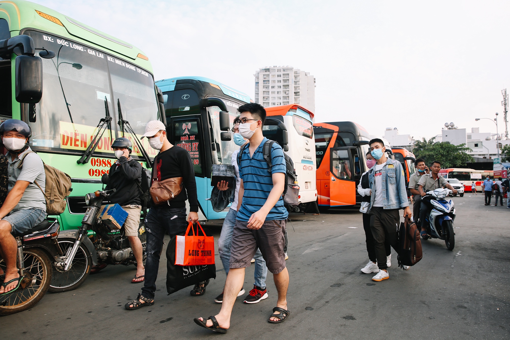 khu trung xe khach anh 6