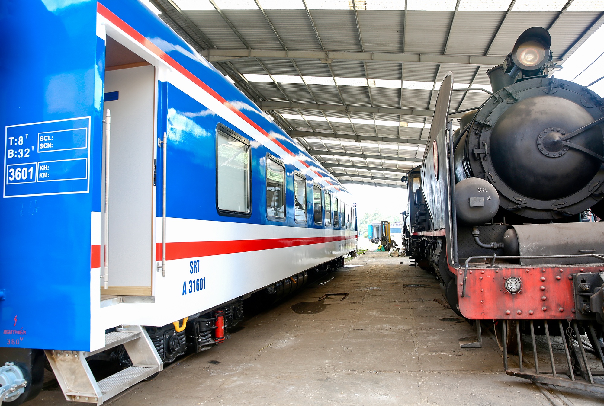 tau hang sang anh 11