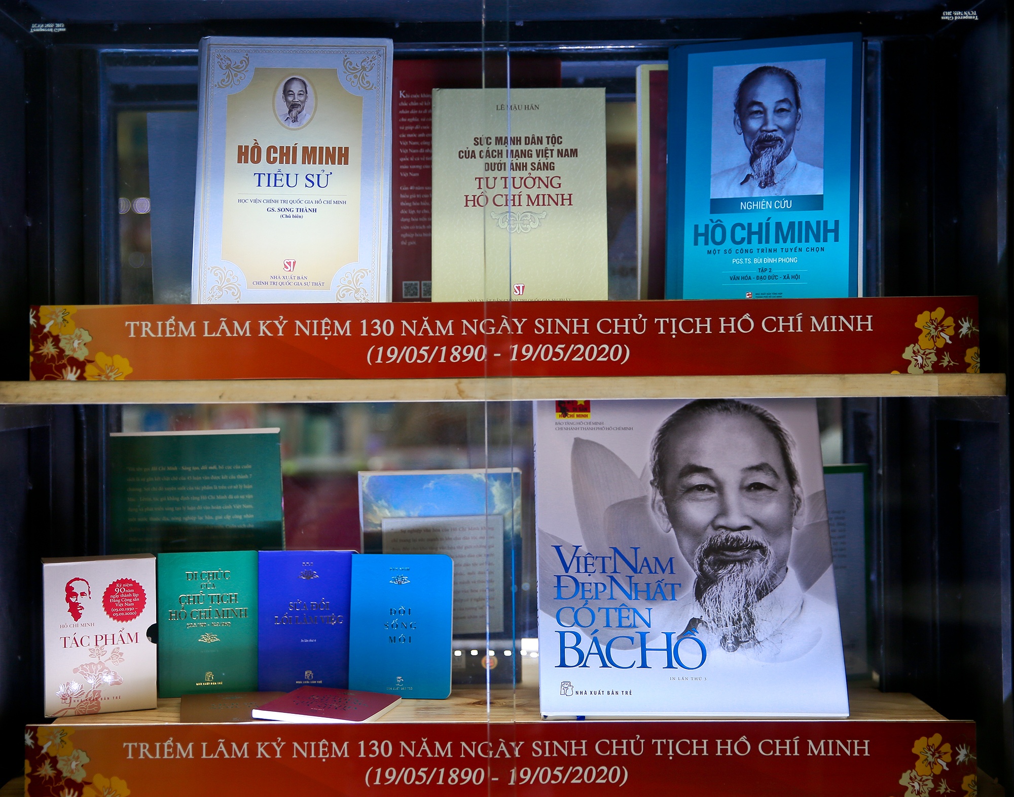 Chu tich Ho Chi Minh anh 4