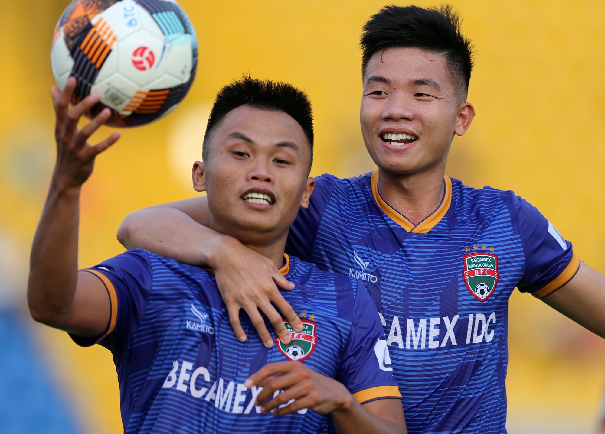 Nguyen Van Toan anh 8