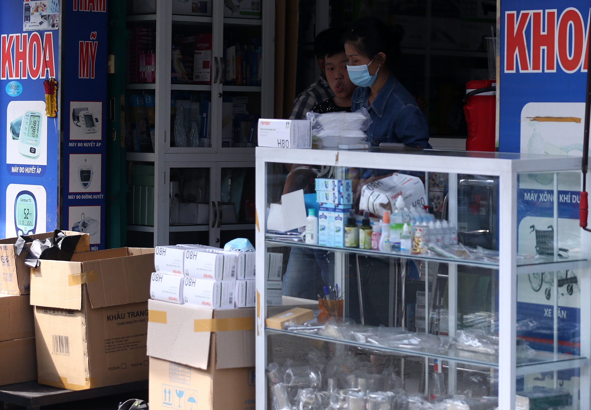 khau trang tang gia anh 7