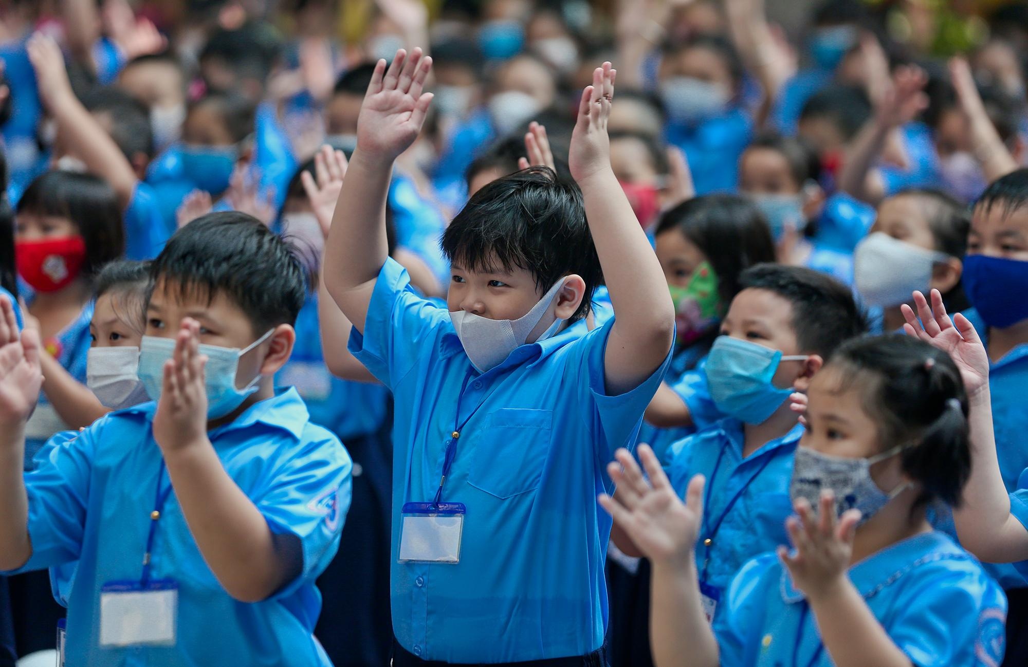 Khai giang nam hoc 2020 anh 8